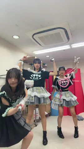 この衣装うちらの手作りやねん#アイドル #08 #jk3 @miumiu🩷🌺 @karina🧸🎀 