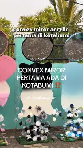 buruan order convex miror pertama di kotabumi😝😎ada promo grand opening loh selama bulan oktober yuk buruan dikepoin untuk hari”spesial kalian🥳 💐 Wedding 🎓 Wisuda 🥂 Birthday Party 🎁 Perayaan Sempro dll 💍 Engagement ❤️ Grand Opening Dan Perayaan Hari Spesial Lain nya Bisa Banget‼️ ☎️: 083169381329 IG: flowerdhistoire.ktb