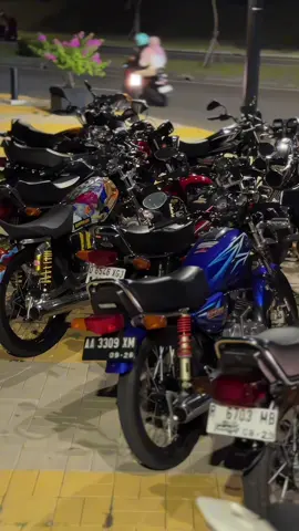 Nyoreeed with rencang rencang #rxking #rxking135cc #rxkingindonesia #rxkingmodifikasi 