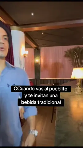 Esas bebidas afrodisíacas, que te hace sacar los pasos prohibidos, 😵‍💫adrenalina pura #sebastianfrankfurt #frankfurt #santacruzdelasierra🇳🇬 #santacruzbolivia #chaplinshow 