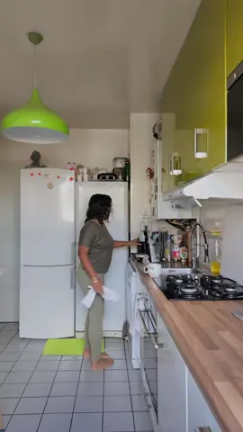 moi je vis d'amour et rire  #danslabonnehumeur #joiedevivre #dimanche #mauritius🇲🇺 #france🇫🇷 