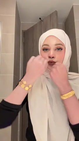 Sebelum keluar wajibbbb i pakai hehe
