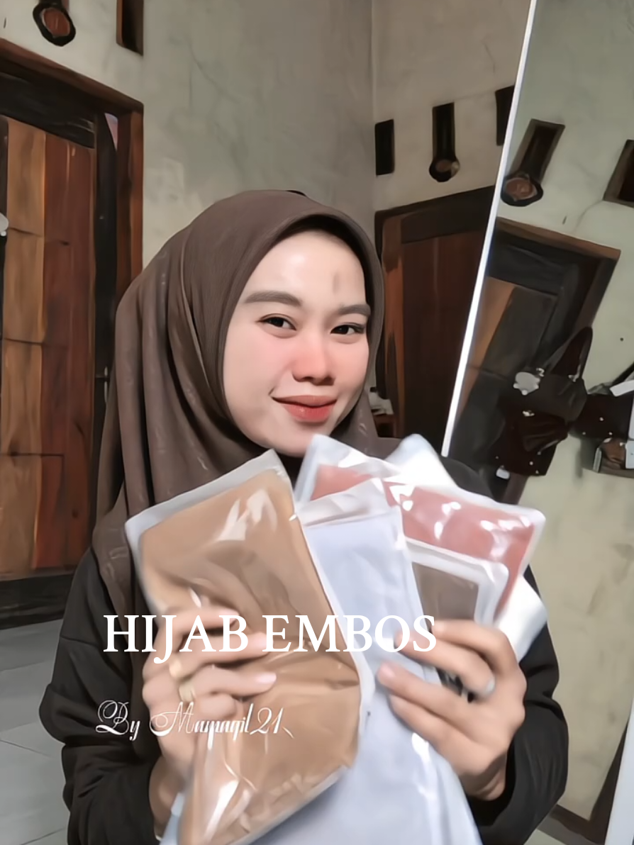 Hijab embos Motif dan warnanya cantik² dan gampang bgt di atur😍🫶 #hijabsegiempat  #hijabembos 