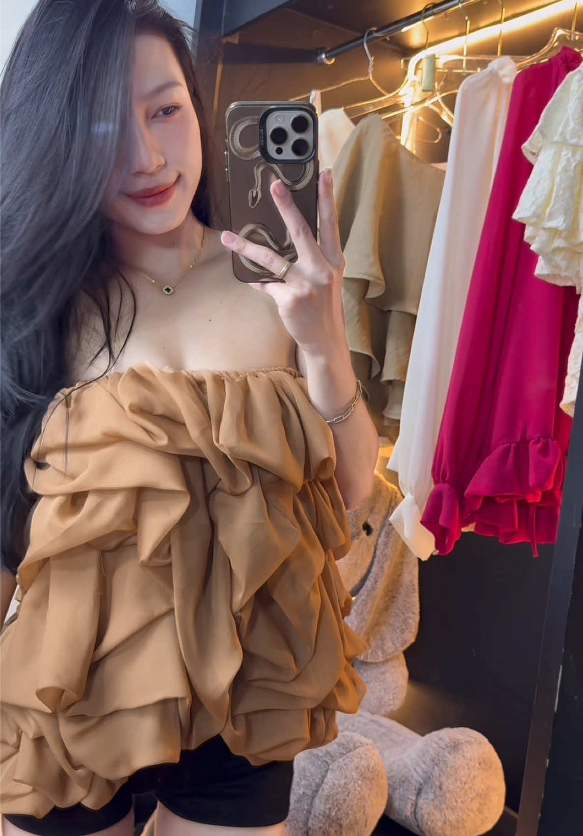 Áo quây tơ lượn sóng#thoitrangnu #aoquay #aoxinh #review #deppxinhh 