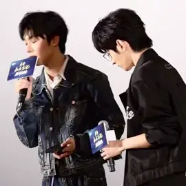 He can’t sing without XuanXuan 🤧🤏🏻 #chengxiang #xuzhenxuan 
