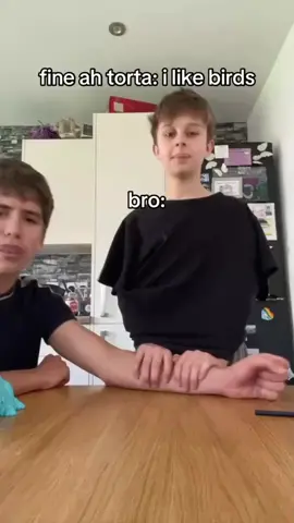 grins the bird@bungyoin🤑🤙  #xycba #meowl #funny  #bird #shitpost