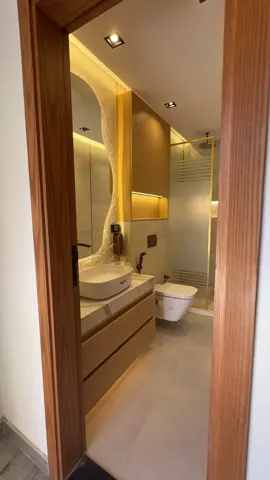 Where calm meets warmth (master bathroom) #azouzbuilding #foryoupage #decoration #bathroom 