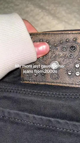 Obsessed #jeans #flayeredjeans #2000k #2k #2000 