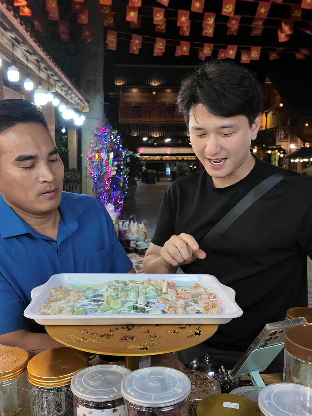 khi tôi gặp bạn diễn viên tập 2#tuanhuyenvlog