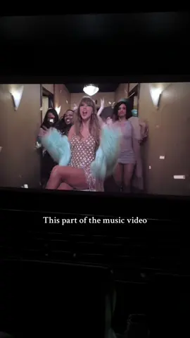 It was so fun to watch it in theaters, and honestly I see this choreo as such a cool idea for a trend hopefully ppl do, I’ll try to learn it 🙈 #fateofophelia #thelifeofashowgirl #taylorswift   #swiftie #dance 