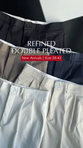 New Arrivals กางเกงสองจีบ ใส่แล้วพรางหุ่น มีทั้งหมด 5 สี | Size 28 - 42 นิ้ว รุ่น Clothvibes Refined Double Pleated ▪️ขากระบอกกลาง ความยาว 9 ส่วน ▪️ เนื้อผ้า Cloud Flow สัมผัสนุ่มสบาย ยืดได้ดี ▪️ทรงกระเป๋าตรง ด้านในเอวกางเกงมีแถบกันลื่น 𝐂𝐥𝐨𝐭𝐡𝐯𝐢𝐛𝐞𝐬 (โคลธไวบ์) ใส่สบายชีวิตง่ายกว่าเดิม 📍สาขาเชียงใหม่ (เปิดทุกวัน 11.00 - 21.00) ชั้น G โซน Showcase (เข้าประตูฝั่ง Starbucks แล้วเจอเลย) 📍สาขาเซ็นทรัลนครสวรรค์ (เปิดทุกวัน 10.00 - 21.00) ชั้น G โซนร้านค้าหน้า Starbucks 📍สาขาเซ็นทรัลเวสเกต (เปิดทุกวัน 10.00 - 22.00) ชั้น 1 โซน Fashion Plus #clothvibes #ร้านเสื้อผ้าผู้ชาย #classicmenswear #กางเกงที่ทุกคนต้องมี👖🖤 #กางเกงผู้ชาย 
