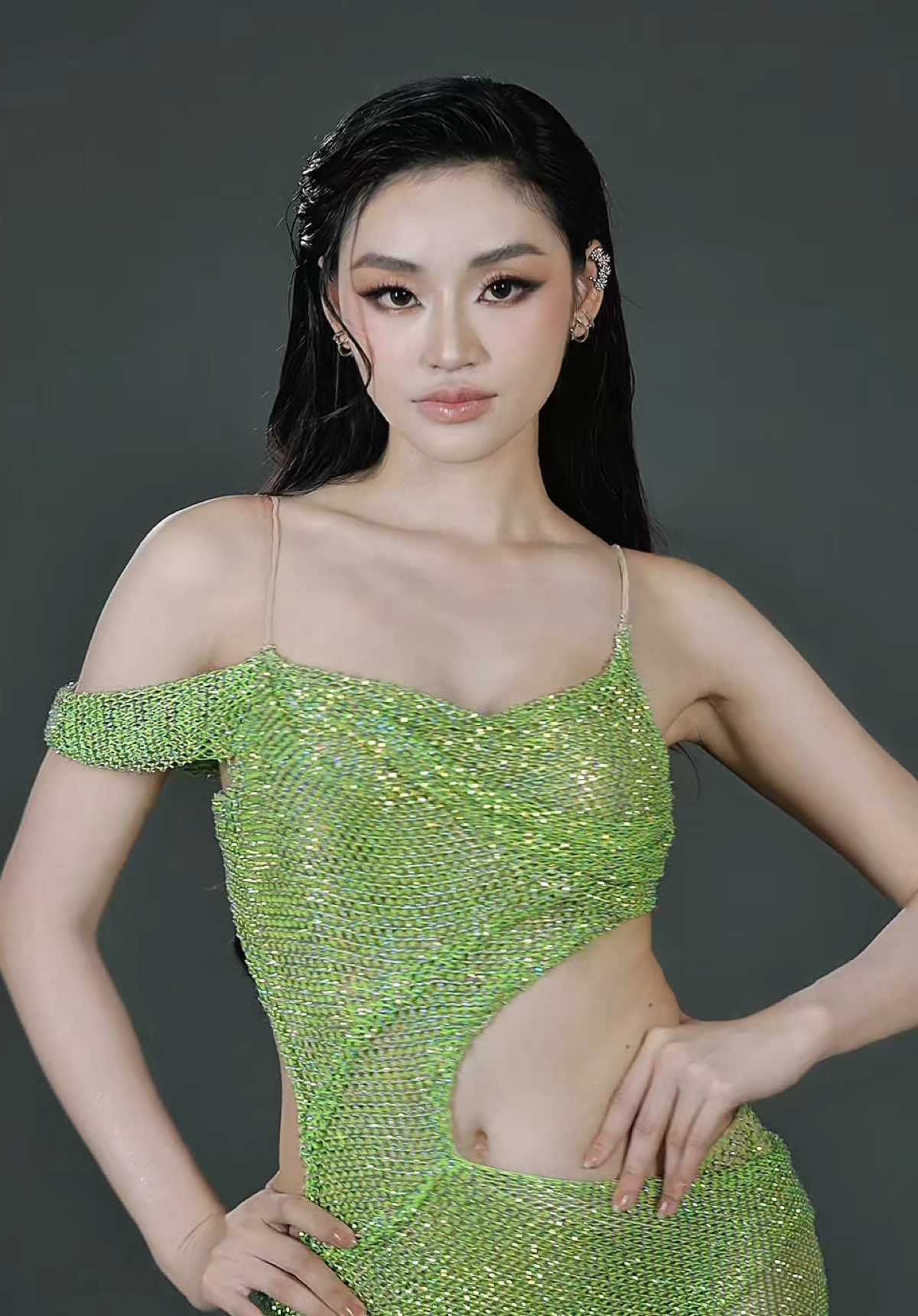 Tonight ❤️ Costume: Khang Trịnh  Stylist: Kiệt Cao Make up: Hồng Xuyến  Hair: Nhật Trường Video: Dalvid Phung team #MissGrandVietnam #NguyenThiYenNhi #MissGrandInternational 