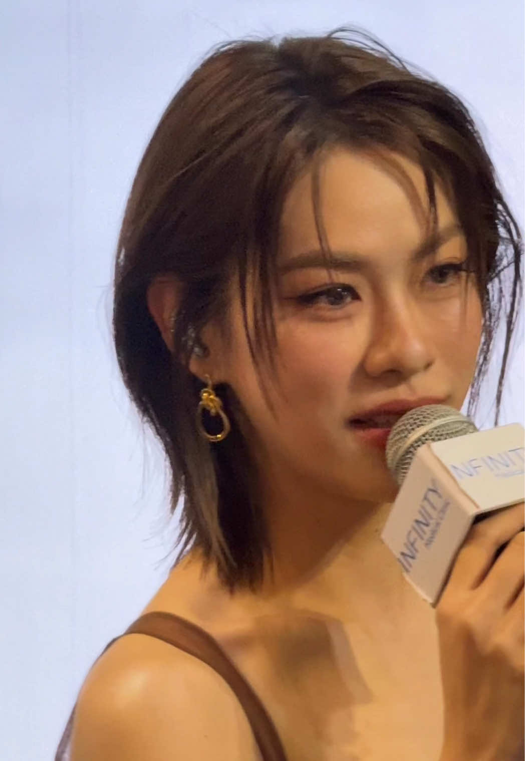 มากกว่าที่รัก ><  พี่หมวยสวยมาก🥰✨️🧡 EMI WITH ELEGANCE  REVEALED  #InfinityMedicalClinicxEmi  #emiamily #เอมี่ทสร 