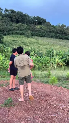 #ដំបន់ខ្ញុំរស់នៅគេហៅថាដំបន់រាបខ្ពស់⛰️🌺🐟🏔️🌳🐓