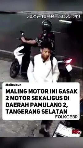 Membagongkan! Para bandit ini menggasak 2 motor sekaligus di Nasi Kebuli Al-Muscat daerah Pamulang 2, Tangerang Selatan pada Sabtu (04/10) pada pukul 20:22 WIB.  Harap berhati-hati warga dalam menaruh kendaraan bermotor kalian.  📹: wems martha  #folkcbbr #folkjak 