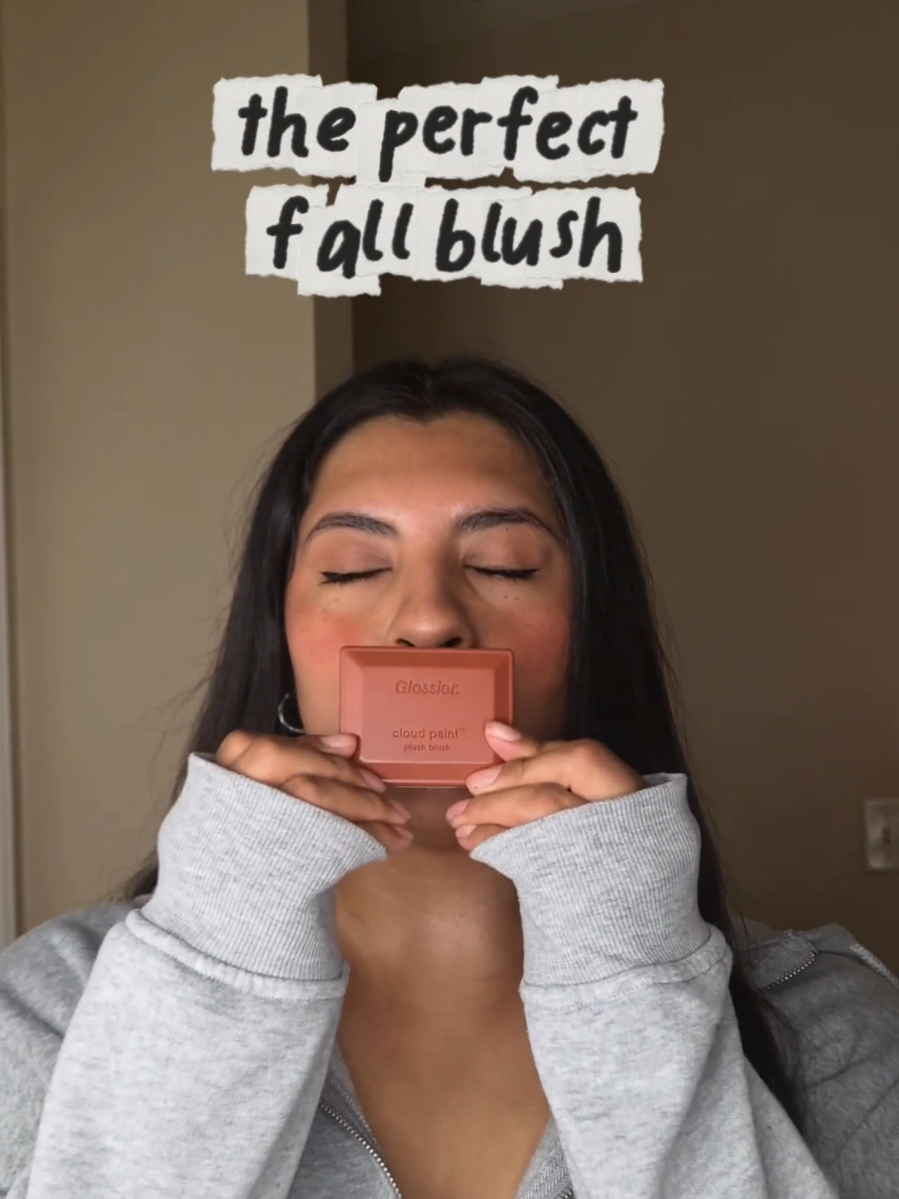 The @Glossier cloud paint plush blush in storm is the perfect fall blush. #terracotta #blush #fallblush #fallmakeup #browngirlblush 