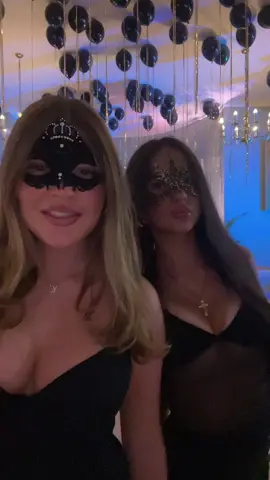 masquerade party 🍾🪩 #fyp #party #repost #trending #masquerade 