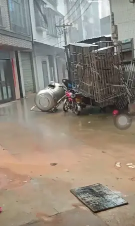 Bão Matmo 5/10/2025 Quảng Đông 5h trước 