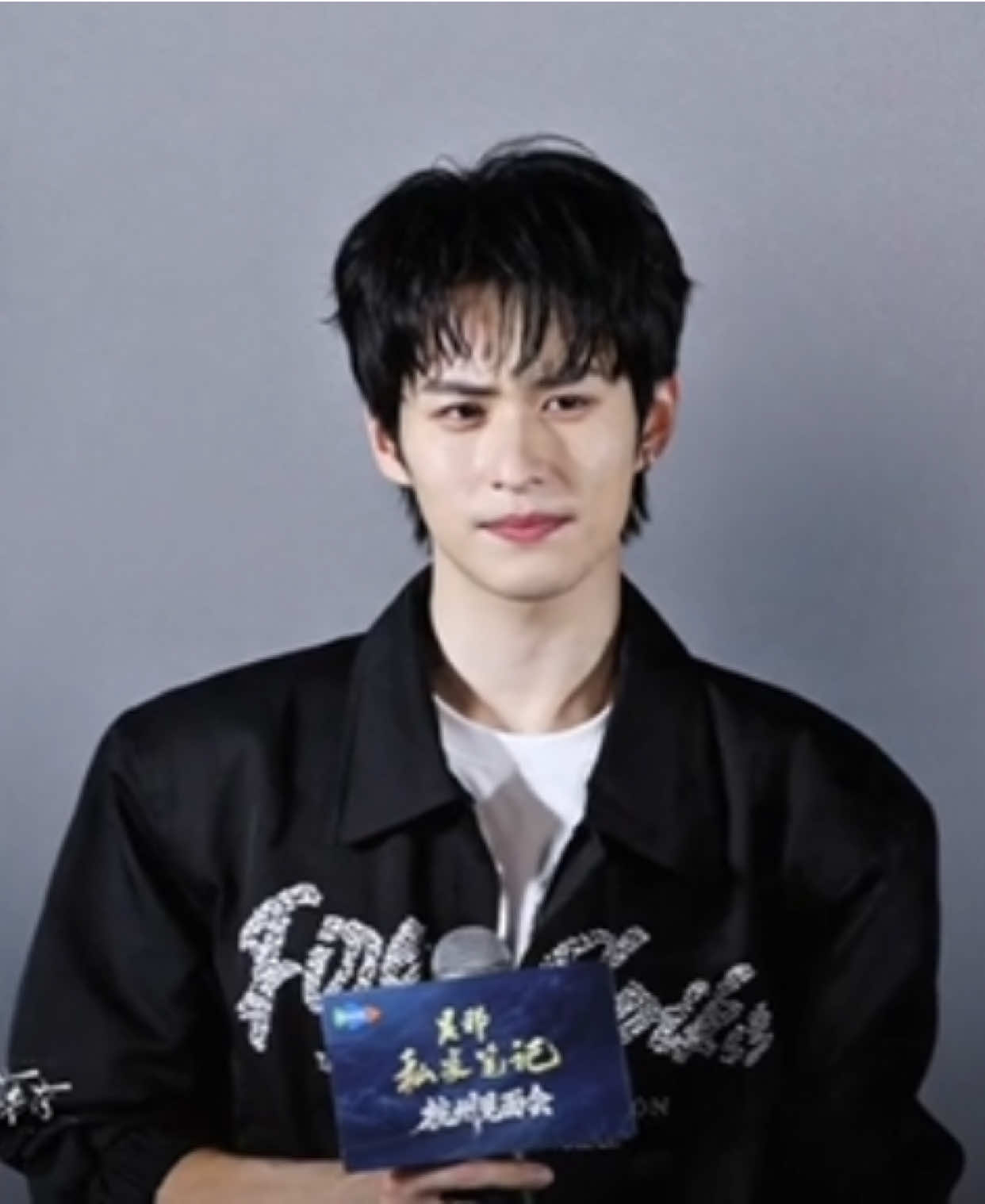 Ủa sao nhỏ Tương cao hơn Hiên cả khúc luôn rồi vậy? Thấy hai đôi giày same same nhau mà ta #tuchanhien #trinhtuong 