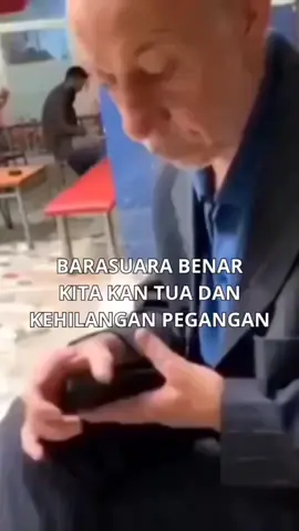 #barasuara #barasuaraterbuangdalamwaktu #me #brokelife #meme  kita'kan Tua dan kehilangan pegangan lihat senyum pak presiden pertama memberikan kekuatan namun kita terbelenggu oleh secarik kertas yang diberi berwarna - warni.