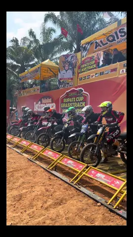 Jelas rombongan nyeni #motorace_officiel #gtxindonesia #rbtsumut #rbtlampung #ojekgabah 