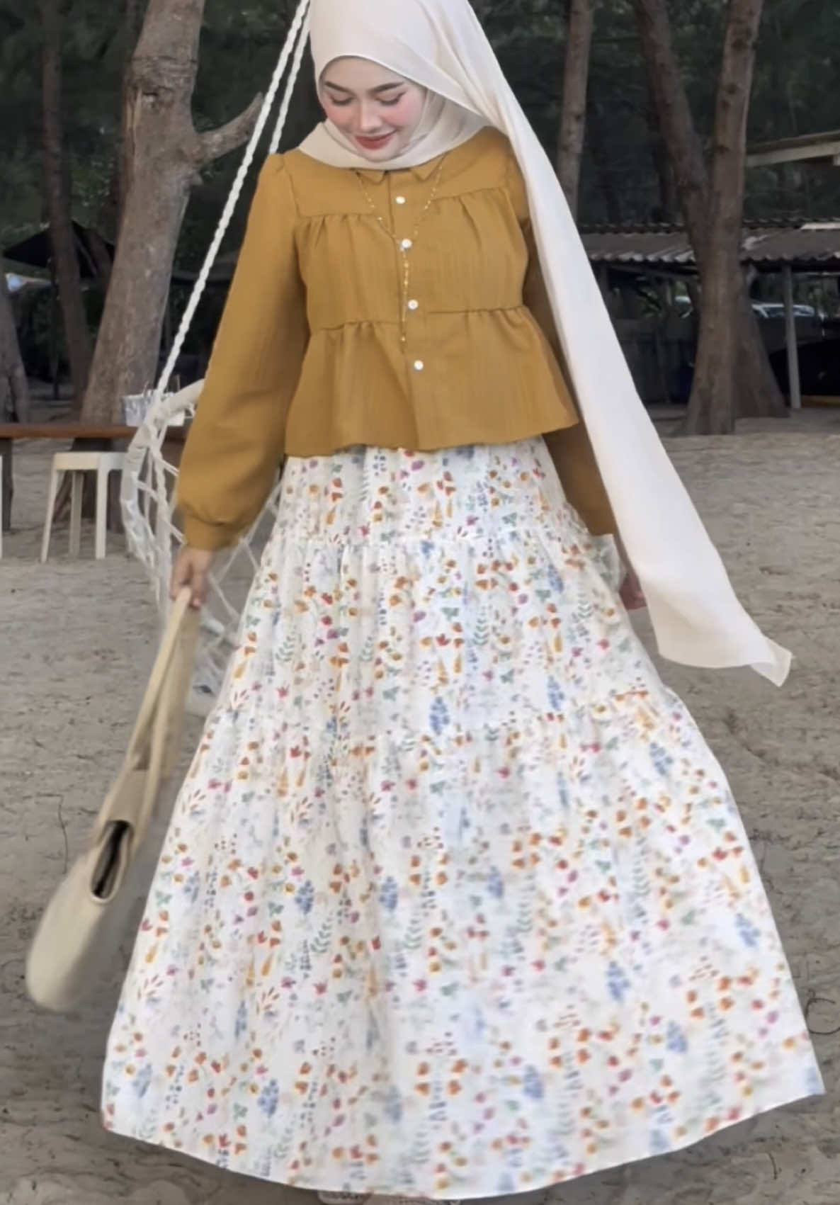 กระโปรงน่ารักมาก ใส่สบายสุดๆ #กระโปรง #กระโปรงยาว #กระโปรงน่ารักๆ #กระโปรงลายดอก #กระโปรงใส่สบาย #คลิปนี้ต้องฟีด  @★ by_MAMiiiiiieSHOP 𝜗𝜚˚⋆  @★ by_MAMiiiiiieSHOP 𝜗𝜚˚⋆ 