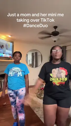 #SheGetsItFromHerMama #CopyPaste #MiniVersionOfMe #familyvibes @вrєαnnαsímσnє❥  #unbreakablebond 