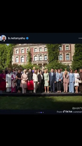 Sembunyilah bagaimana pun lama-lama akan terbongkar jugak,dalam sejarah PM malaysia @ isteri PM malaysia tidak pernah ada lagi gambar mereka bersama israhell‼️ Jadi korang sebagai rakyat jangan salah pilih pemimpin,kelak dihadapan Allah korang akan rasa azab yang paling pedih kerana telah bersubahat dengan israhell‼️ Dengar.lihat.fikir #warisbangsa #kitawaris #anwarturun #abata #sumudflotilla 