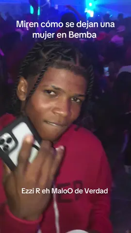 @Ezzy R 👹 el loco eh maloO mira cómo dejo a esa mujer bailando sola 🤣🤣#tiktok #viral #paratiiiiiiiiiiiiiiiiiiiiiiiiiiiiiii 