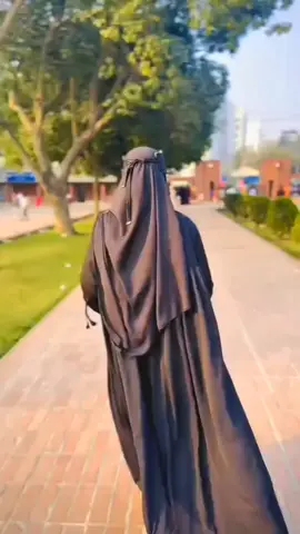 বুকের মাঝে,,,,,, আর পারি না 🤭