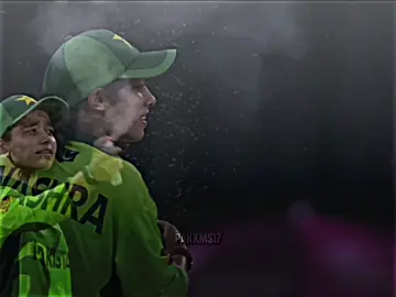 Fatima Sana Spraying Due to Smell from Indian Players😂 #foryou #foryoupage #fypシ゚ #viral #trending 