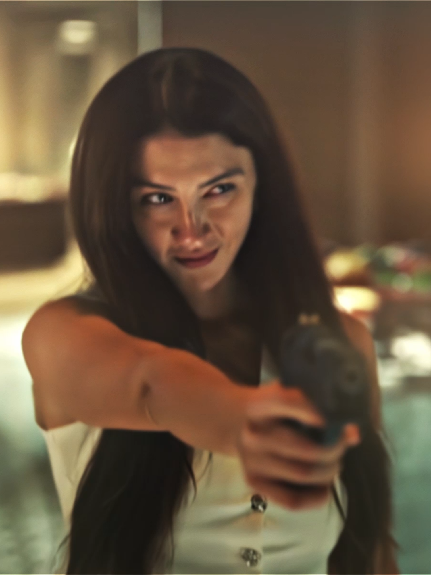 i accidentally came across this moment in my fyp and i HAD to make this edit, i don't even watch this show but HOW MUCH POWER SHE HAS. OH MY🙏🏼💋✨ | cc(cremlia), topaz settings im bio! | #esrefruya #irmak #irmakbozok #cerenbenderlioğlu #turkishseries #turkishdrama #turkishactress #hercaairm @esref_ruyadizitv #мечтаэшрефа