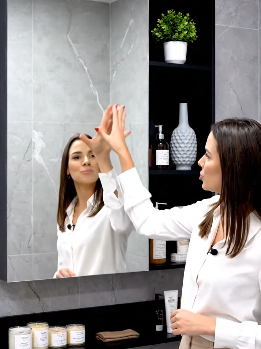 ✨ O queridinho das casas brasileiras! 😍 Armário Espelheira com Porta Cleopatra — moderno, prático e com várias cores pra combinar com seu banheiro dos sonhos! 💖🛁 #ArmarioEspelheira #BanheiroDecorado #ShopeeAchadinhos #DecoracaoBarata #CasaOrganizada 