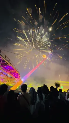 beautiful rn negeriku 🥹#kuchingsarawak #fireworks #kuchingbeauty 