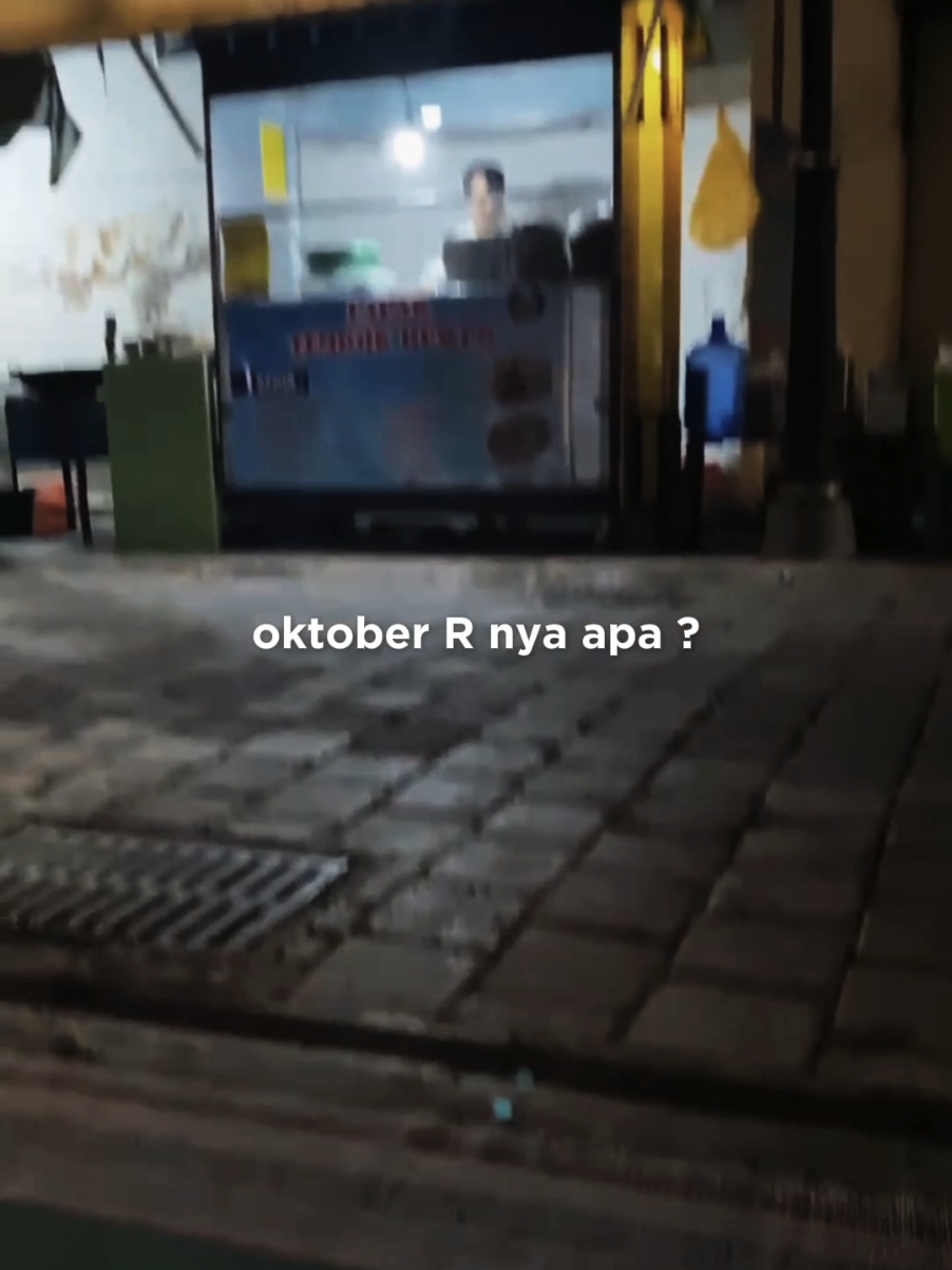 Oktober R nya apa ?? #storywa #capcut #estetik#gamonbrutal  . . . . #templatecapcut #fyp#liriklaguviral #terbaru #jawapride🔥  #trend #trending #terbaru #oktober #remix #lirikjawa #liriklagu 