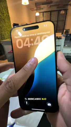 Cliente não enviou esse iPhone 15 pro Max de fora para recuperarmos a tela quebrada que era somente o vidro #manutencaodecelular  #reparodecelular  #15promax 