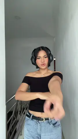 🫶💋🌹🥰🪭🤝🎧🙌🤙👊🤝🕶️💥 #outfit #shorthairgirl #shorthairgang #jointhetrend 