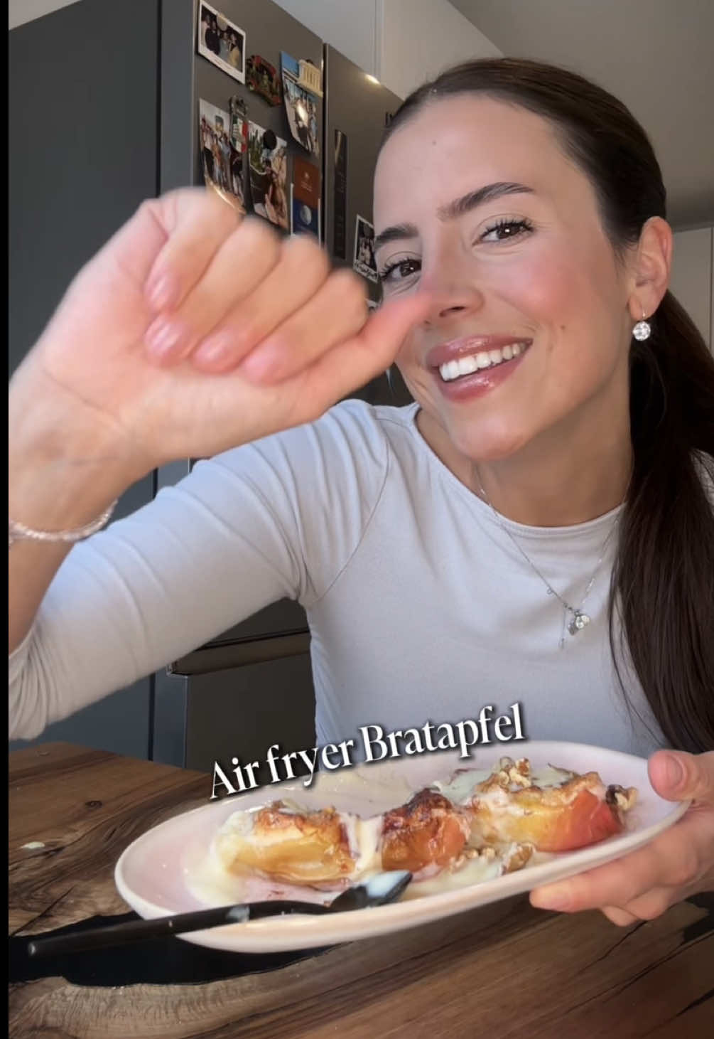 AIRFRYER BRATAPFEL! 😍🍎🍂 15 min bei 185 grad backen 👩🏻‍🍳 #cooking #FoodTok #viralvideos #food #passion  