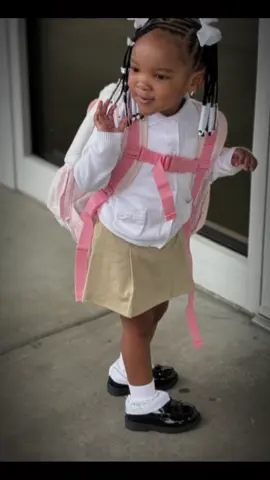 Lên cho ae con gái út của King Von 8h uống sữa chicago 👑