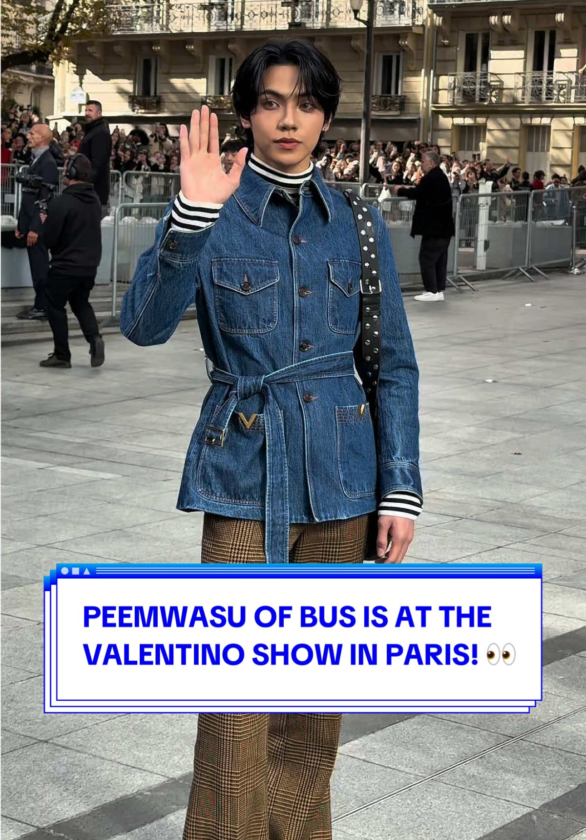 #Peemwasu has arrived at the @Valentino show! 🙌🏼 Tap the link 🔗 to see the Asian stars at Fashion Week. . . . #harpersbazaarsg #Valentino #ภีมวสุ #PeemWasuponPornpananurak          