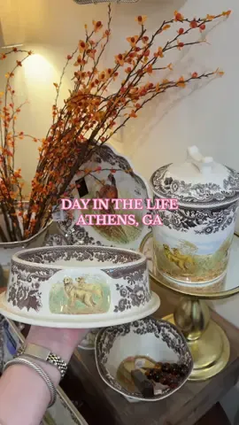 the Spode woodland dog bowl was a 110% must 🥹 I can’t deny Miss biscuit a cutie dog bowl!!! Thanks so much @Appointments at 5 for having @sj bailey co for such a fun two day pop up 🤍 #athensga 