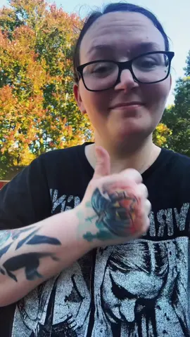 The struggle is real 🤣 #comedy #darkhumor #girlswithtattoos #fyp #edit 