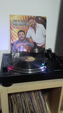 DE PAR EN PAR Compositor: Armando Arredondo Iván Villazon y Franco Argüelles  Álbum: TIEMPO DE VALLENATO Año: 1.997 #vinilo #villazonistas 