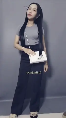 Sudah aku spill semua ya, jadi jangan tanya lagi semua ada di keranjang kuning aku... #pantshighwaist  #highwaistcutbray  #OOTD  #gajiansale 