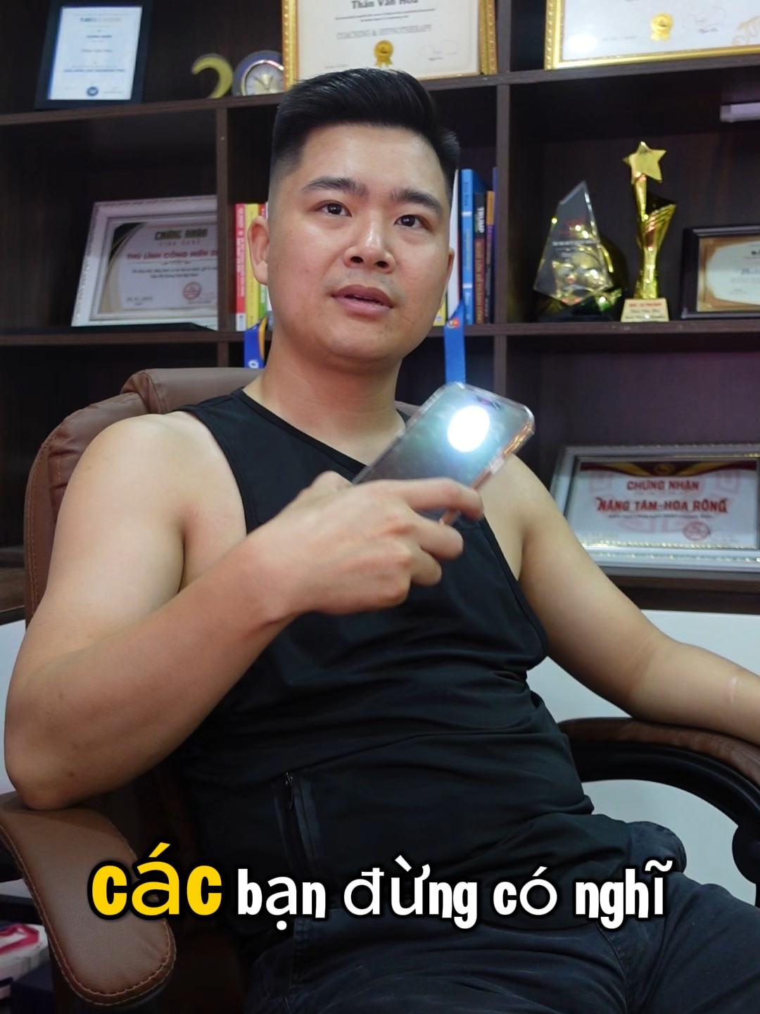 Nên mua điện thoại mới khi thu nhập 15 tr 1 tháng! iphone17promax #iphone17promax
