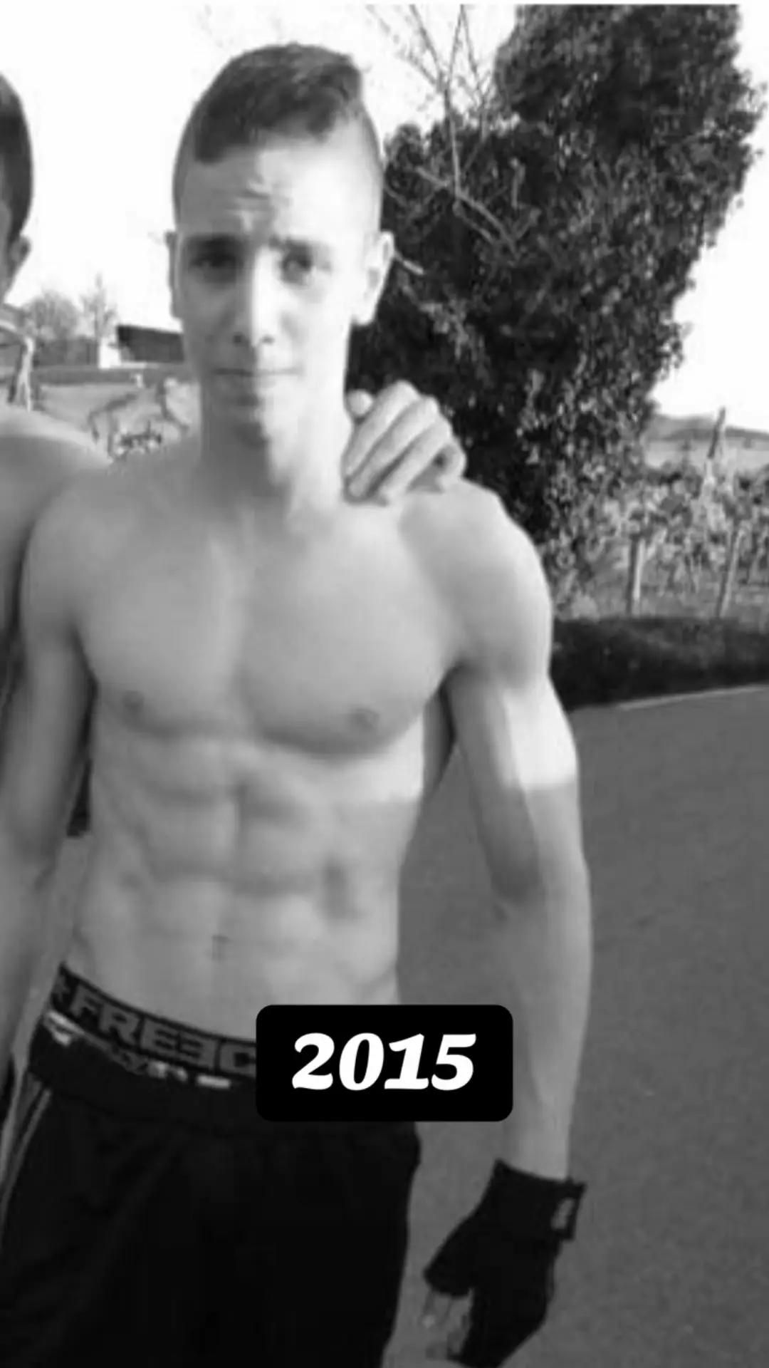 10 années séparent ces 2 photos  +14KG de 58Kg à 75KG 🫵🏼