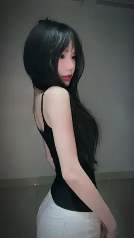 Nhất dáng nhì da #outfit #thoitrang #fyp #xh 