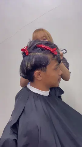 #CapCut kameraman ndredek kecil @𝐒𝐮𝐠𝐚𝐒𝐭𝐞𝐜𝐮🫧 #CapCut #ponorogo24jam #salonponorogo #ngrayunpuncakgunung 
