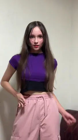 ブラジリアン・ファンクが 楽し過ぎる🇧🇷❤️皆さんはどんな音楽が好きですか✨🎧直前までダンス自主練してたから顔真っ赤😄🥵 My favorite song lately 🎶 O funk brasileiro se tornou muito popular no Japão recentemente⸝⋆( ⁎ᵕᴗᵕ⁎ )❤︎⁡ Lᵒᵛᵉ⁡ #沖縄 #sjc  #cutegirl  #🇧🇷❤️