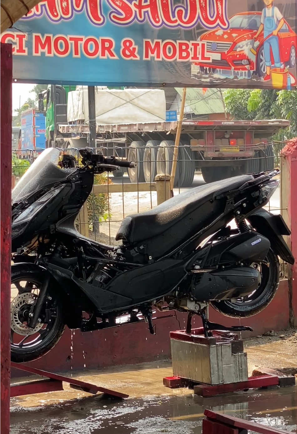 Warna apaa lagi yaaa😄 #pcx160 #pcxindonesia #🇳🇱 #zyxcba 
